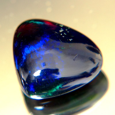 N1 black untreated welo opal in cabochon from lightning ridge