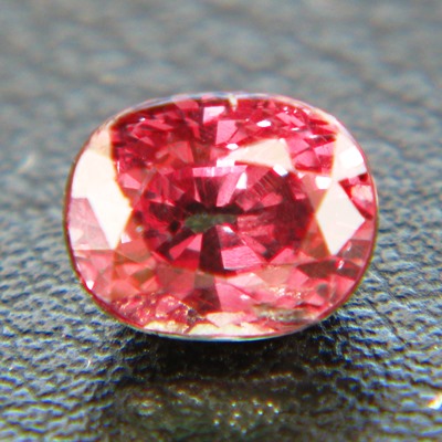 pyrope spessartite colorchange garnet green to red in rare size two carat trillion