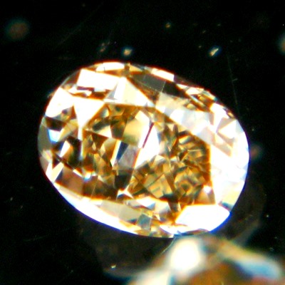 oval excellent cut brilliant orange pumpkin diamond without artificially coloring
