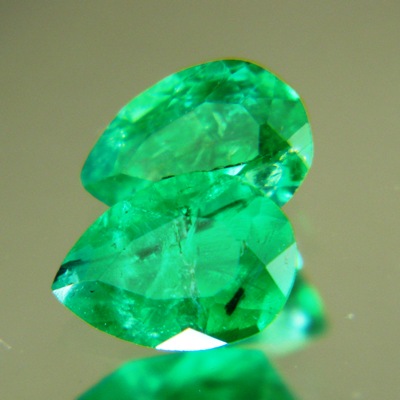 pair round zimbabwe emeralds brilliant cut 