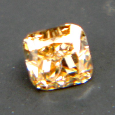 square cut brilliant orange pumpkin intense diamond without artificially coloring in 14 points size