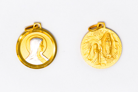 Pendant of Our Lady & the Apparitions.