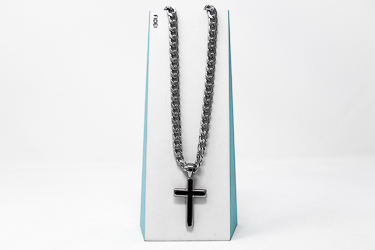 Curb Chain Cross Necklace.